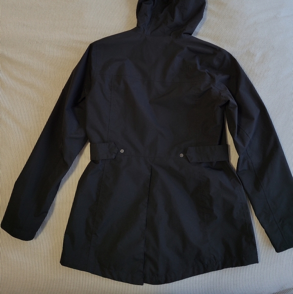 The North Face Rain Jacket - Picture 4 of 8